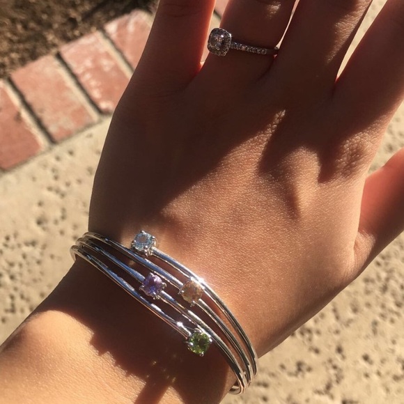 Genuine emerald bangle - Picture 1 of 4